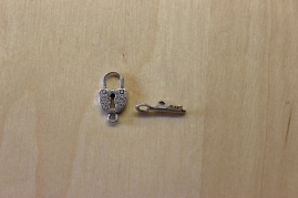 L-0803-88   Schloß mit Schlüssel